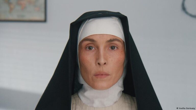 New film about Mother Teresa portrays a flawed Catholic icon – DW – 12/11/2025