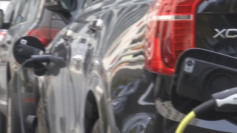 EU rolls back 2035 internal combustion engine ban