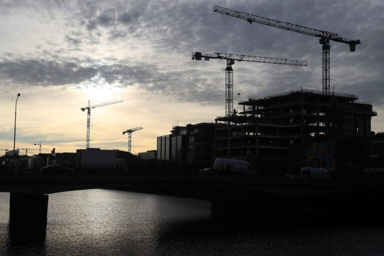 Irish economy at risk from ‘global shocks’, ESRI report warns