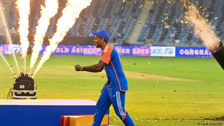 How India and Pakistan let war spill onto cricket field – DW – 09/30/2025