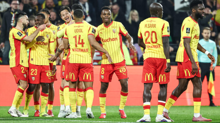 Ligue 1: Lens Run Riot Against Angers (5-1) to Reclaim Top Spot