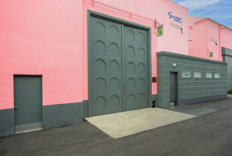 Sunset Las Palmas Studios Creating New Sets For Vertical Video Shoots