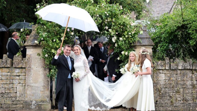 Peter Phillips and Harriet Sperling wedding RECAP: Beatrice and Eugenie ‘determined in brave move’