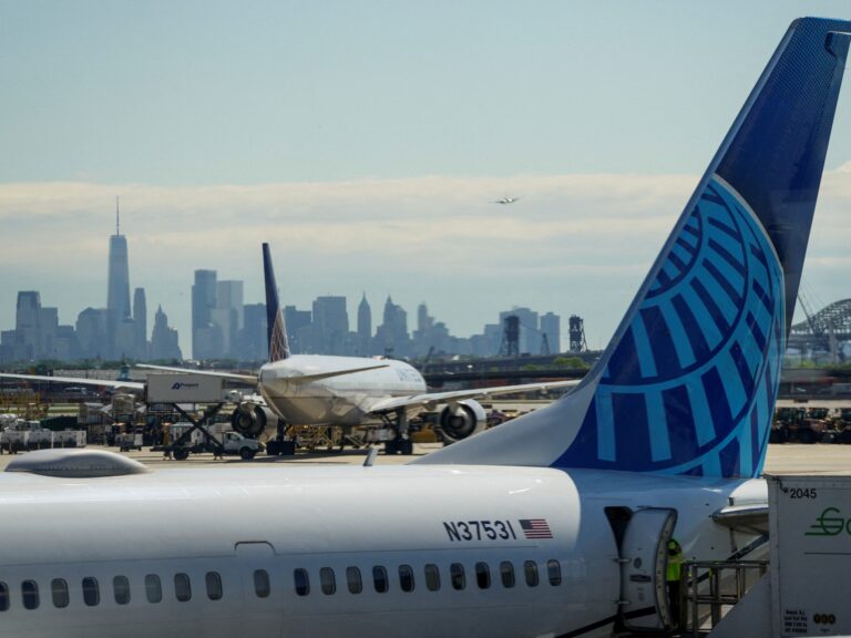 FAA halts flights to major US East Coast airports amid outage | Aviation News
