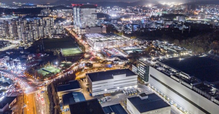South Korea’s exports hit record high on AI boom | Business and Economy News